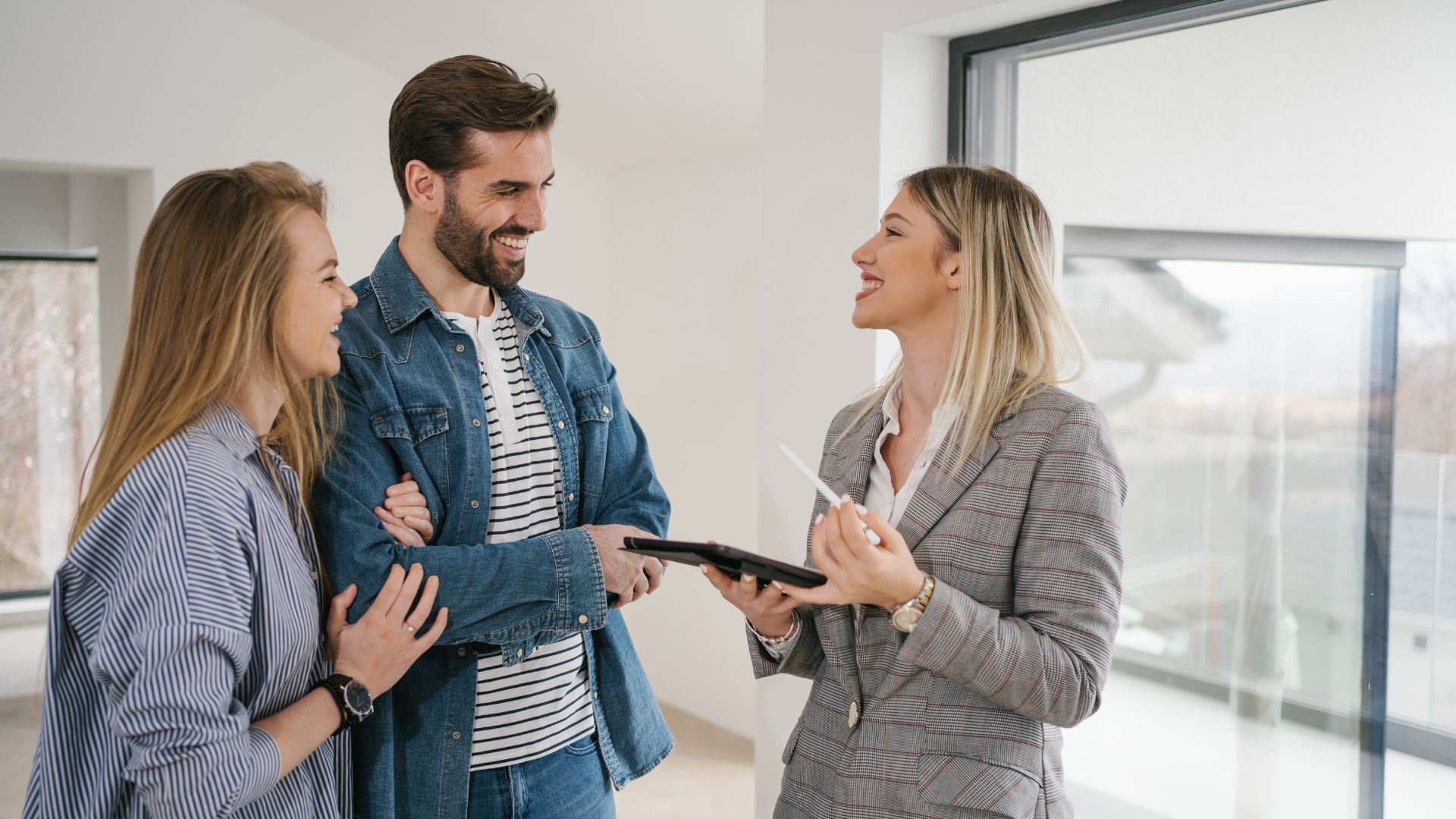 property%20manager%20speaking%20to%20a%20couple